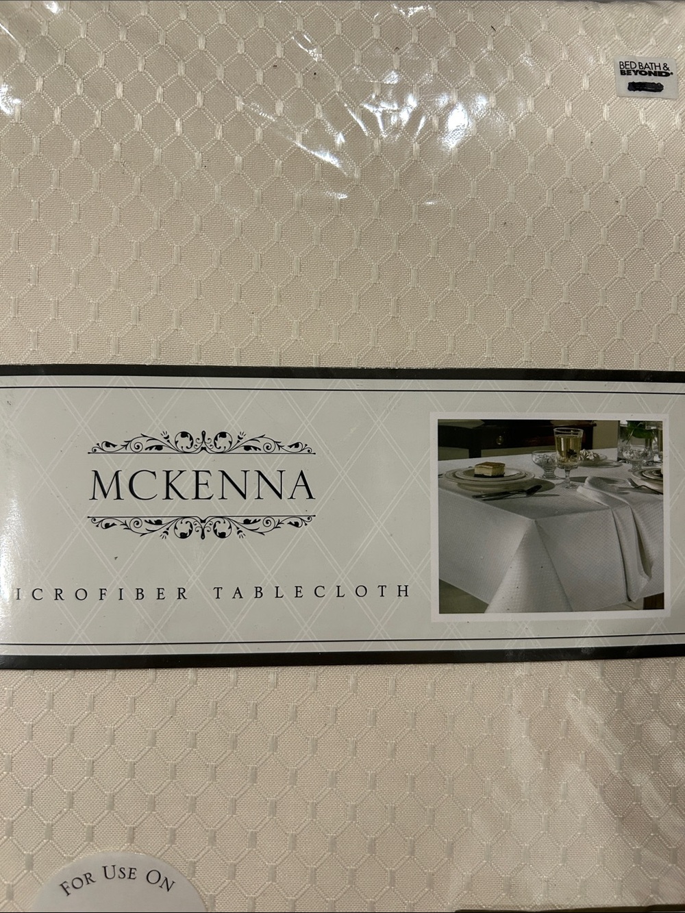 McKenna Microfiber Tablecloth in Ivory/Cream. 70”x104” NWT - Picture 3 of 6